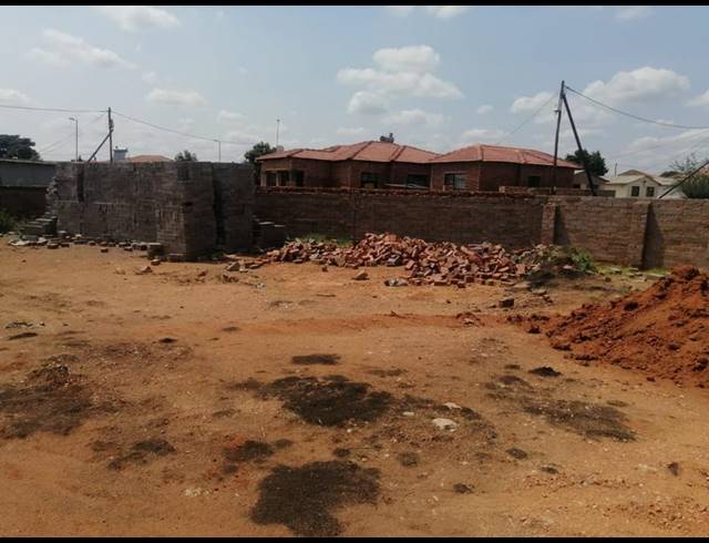 LAND FOR SALE IN SOSHANGUVE SOUTH